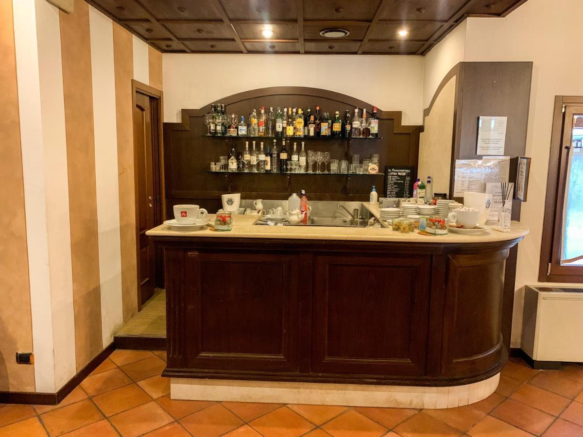 Hotel La Locanda Della Franciacorta Corte Franca Luaran gambar