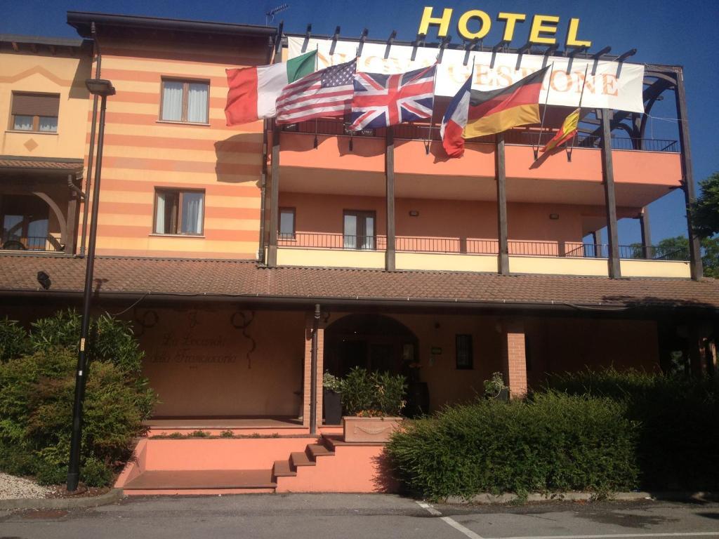 Hotel La Locanda Della Franciacorta Corte Franca Luaran gambar