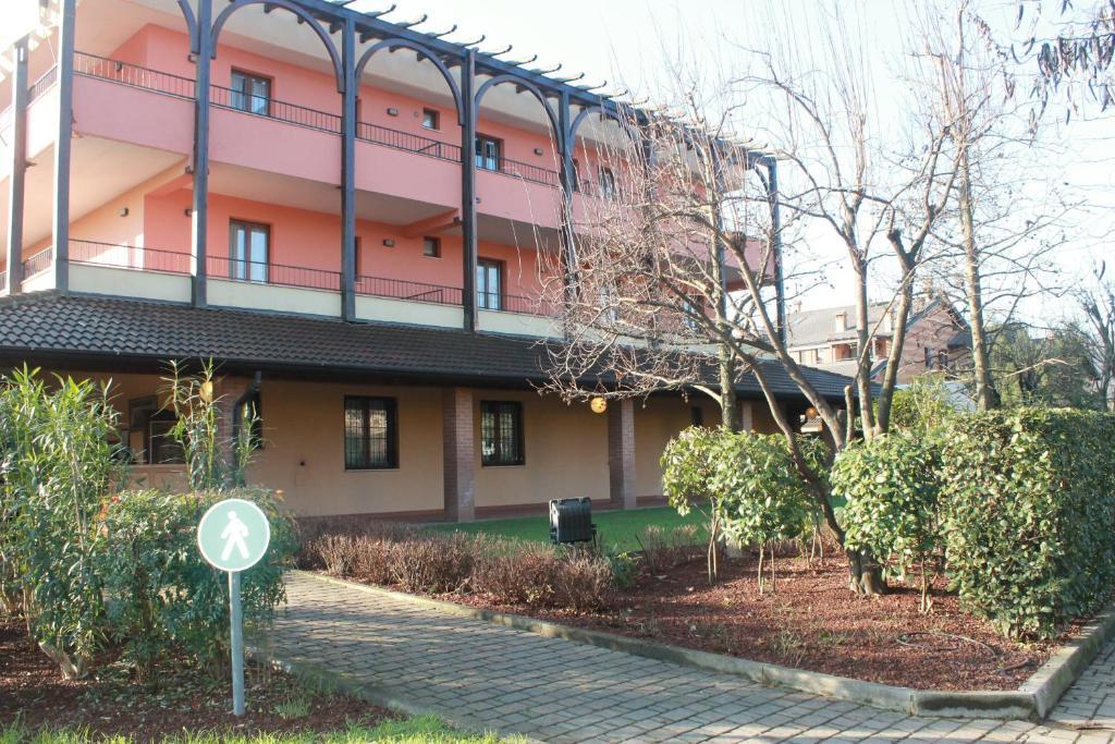 Hotel La Locanda Della Franciacorta Corte Franca Luaran gambar
